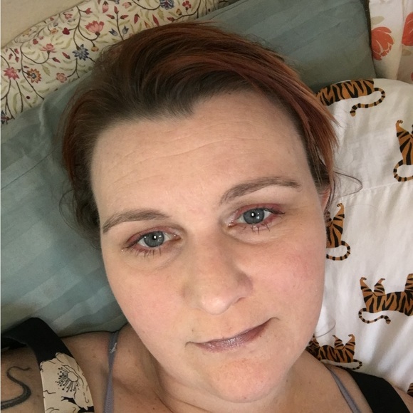 Meet your Posher, Beth - Picture 11 of 11